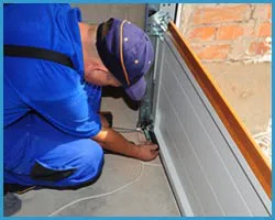 United Garage Door Milwaukee, WI 262-726-4735 United Garage Door Milwaukee, WI 262-726-4735 - sidebar-door-maintaince-15-05m